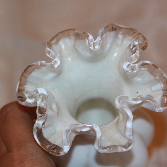 Vintage 6" Fenton Milk Glass Ruffled Edge Silver Crest Melon Ribbed Vase - Picture 2 of 3